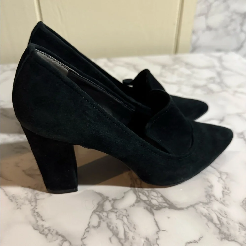 Donald J. Pliner Black Suede Block Heel Pumps - Picture 4 of 11